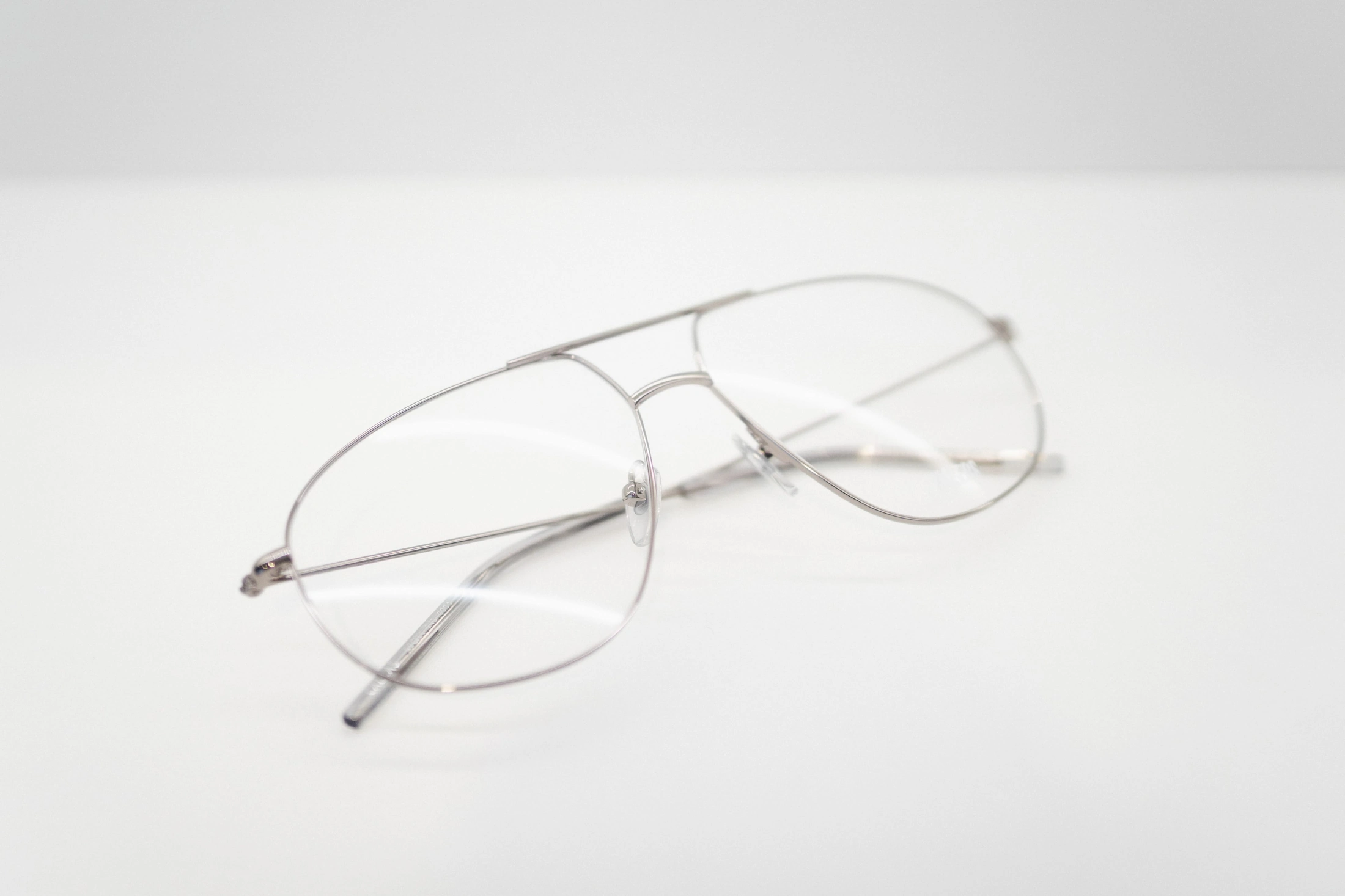 Occhiali da vista con montatura vintage in metallo argentato stile anni 70